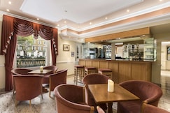 Days Inn Hyde Park,  London