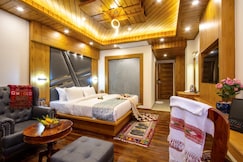 Jannat Resort and Spa (A Centrally Heated River and Himalayas View Resort), Manali