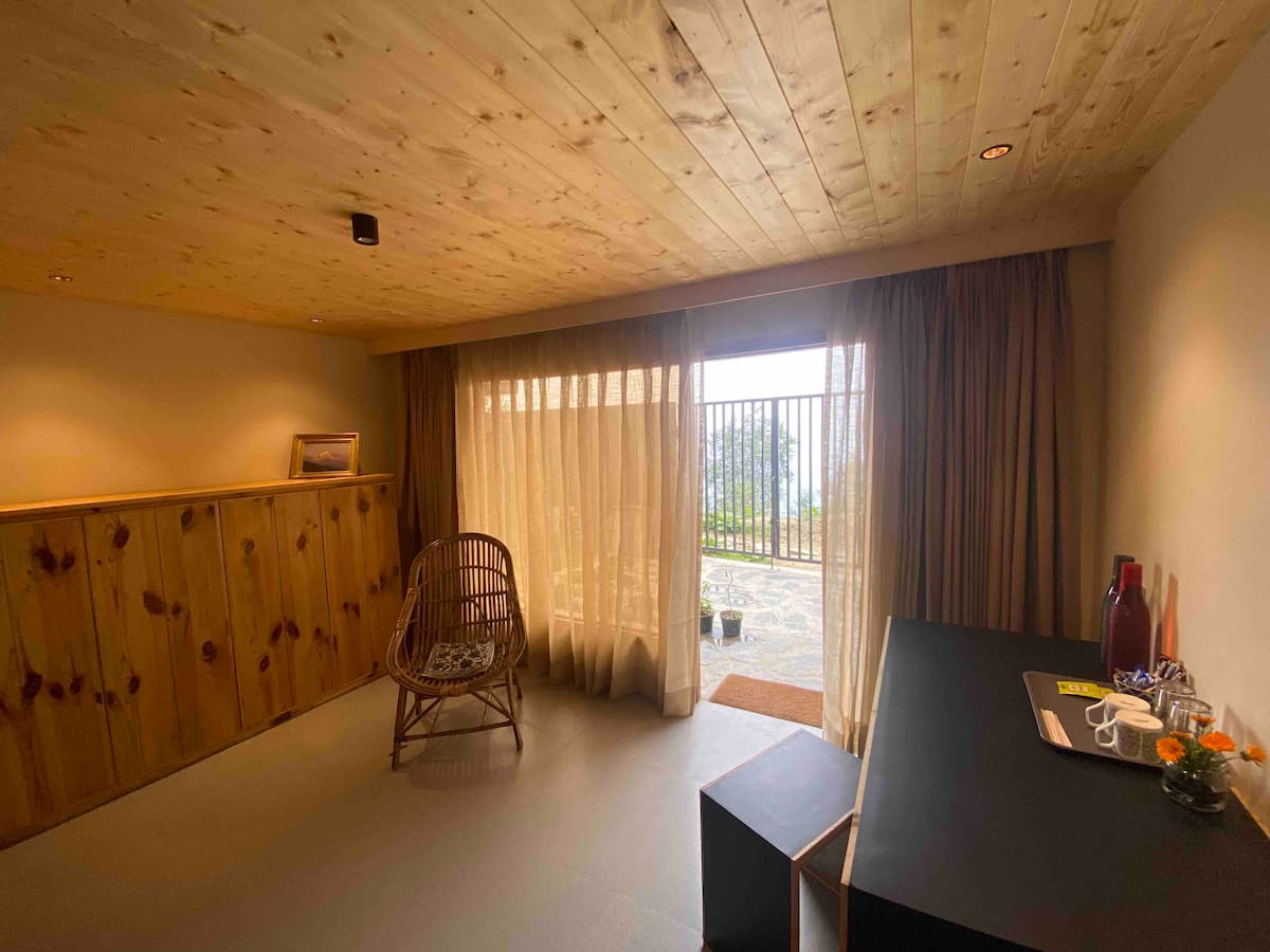 Villa Silver Peak | Rooms & Suites - Tap to explore photos