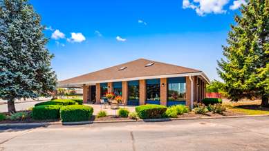Best Western Muncie - Tap to explore photos