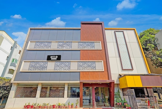 Super Hotel O Perungalathur Near Bus Stand
