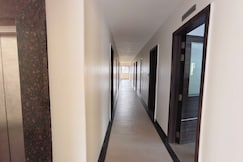 Hotel O Shri Saibaba Sansthan Temple Shirdi Formerly Kalpadeep Inn, Shirdi