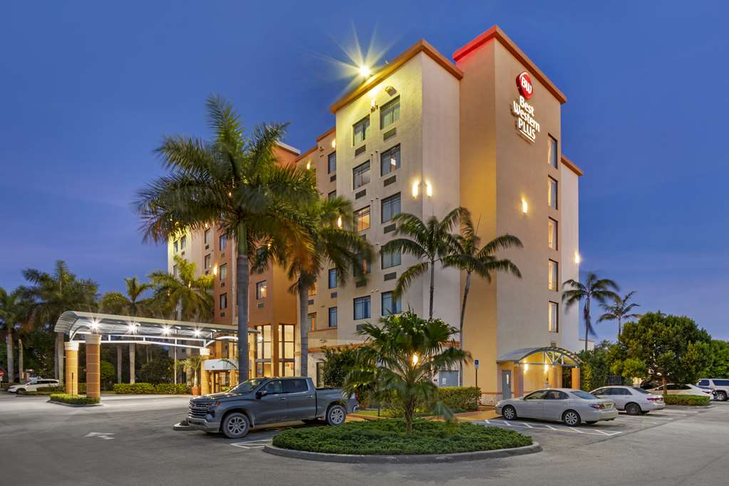 Best Western Plus Miami Executive Airport Hotel & Suites - Tap to explore photos