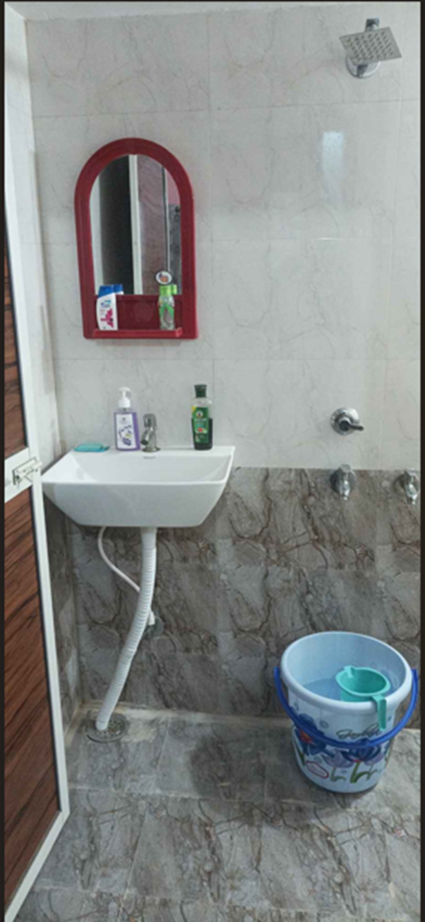 Praj Guest House- Kandla - Tap to explore photos