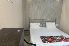 Hotel GuruDev Inn, Varanasi