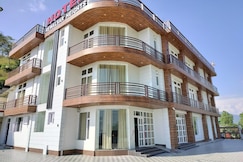 Hotel Rewalsar Heights, Mandi