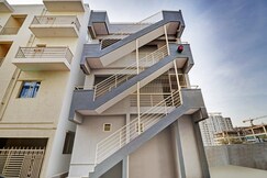 Hotel O Home Mishra Suites, Hosur