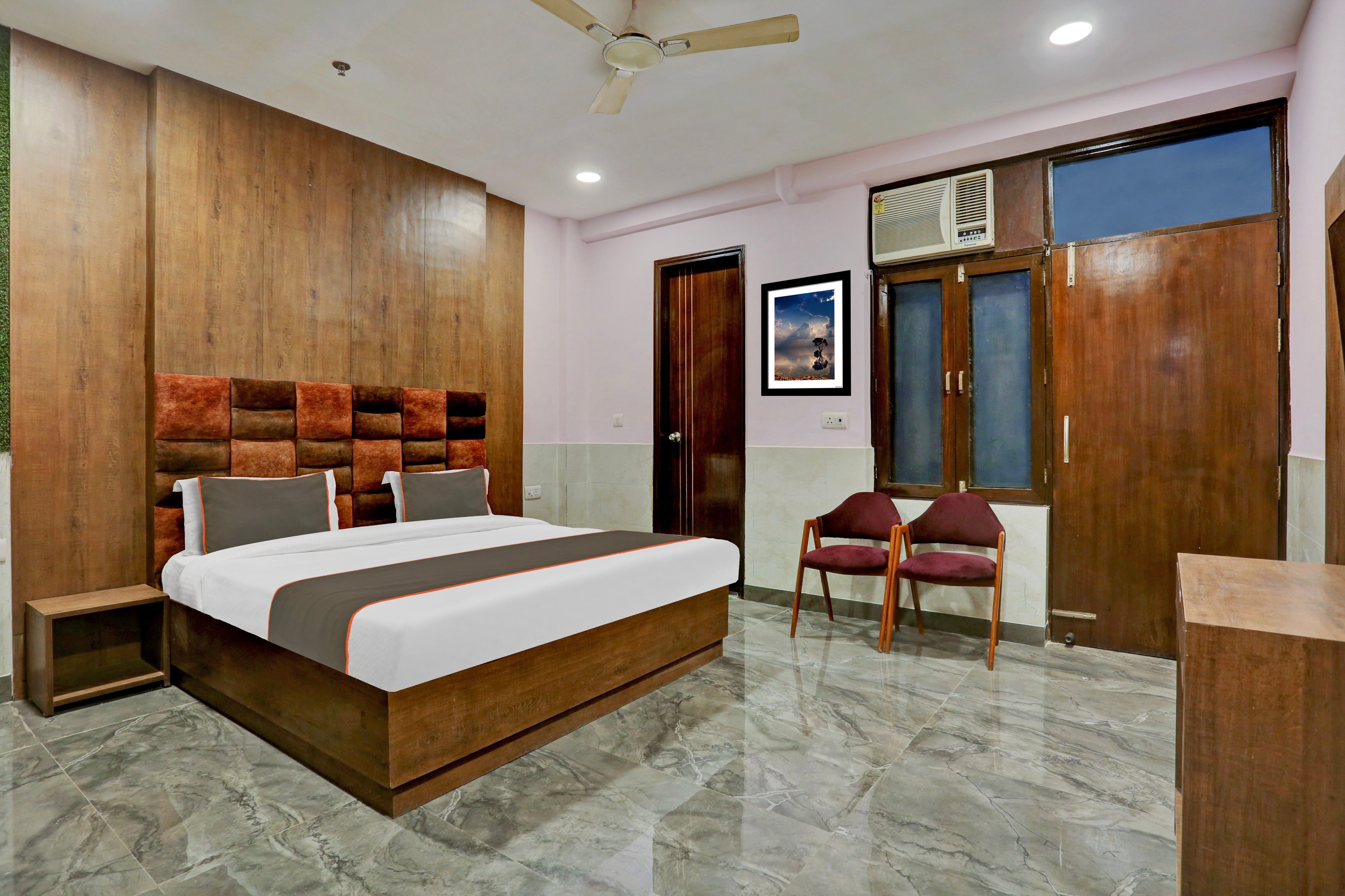 Hotel O Alipur Ghari - Tap to explore photos