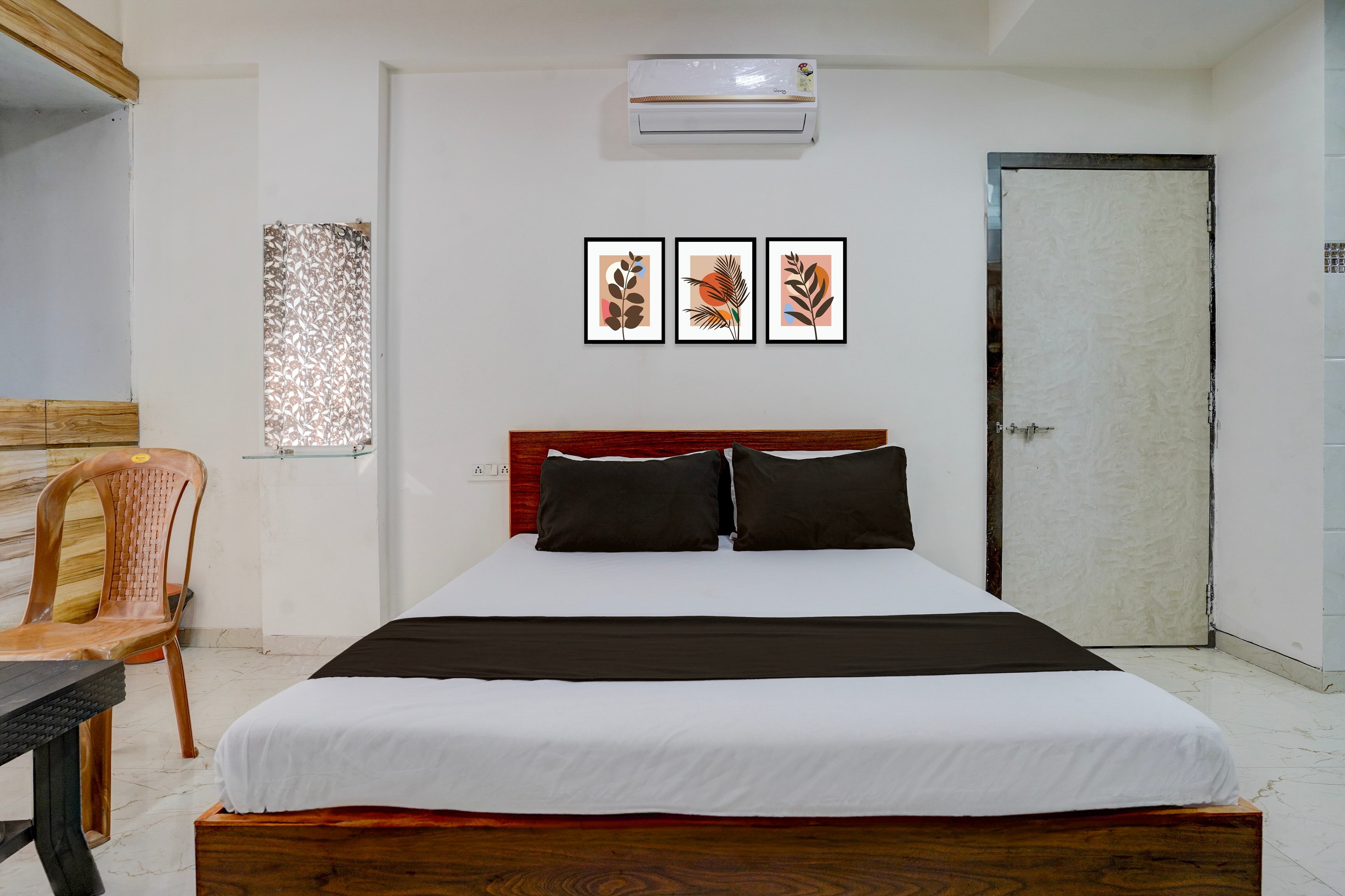 Hotel O Saptashrungi Lodging 4