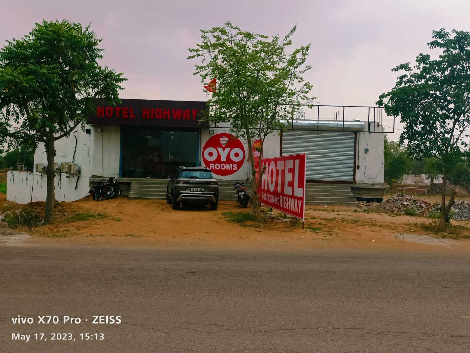 Hotel O Highway - Tap to explore photos