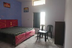 Hotel O LJP Farm House, Kasganj