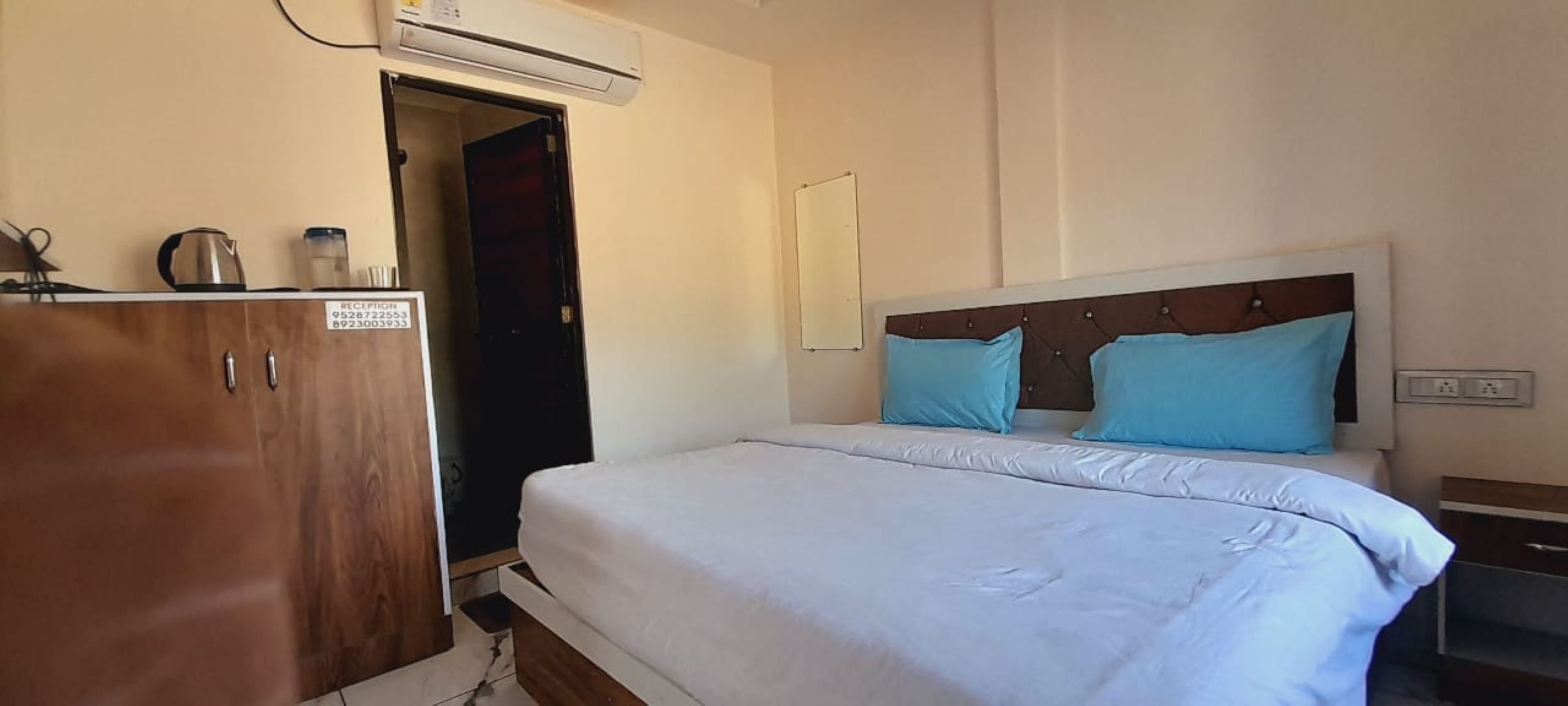 Hotel Badri - Tap to explore photos