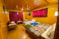 Hotel Akbar Inn, Srinagar