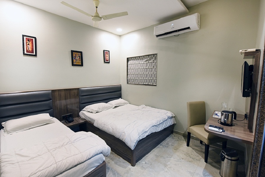 Hotel Aafreen - Tap to explore photos