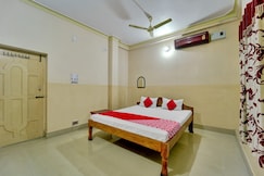 Hotel O Everest Hotel, Baghmara