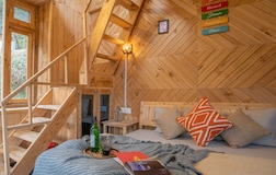 Duplex Cottage | OverlookingThe Valley