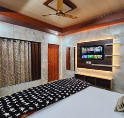 Marvelous Room 201