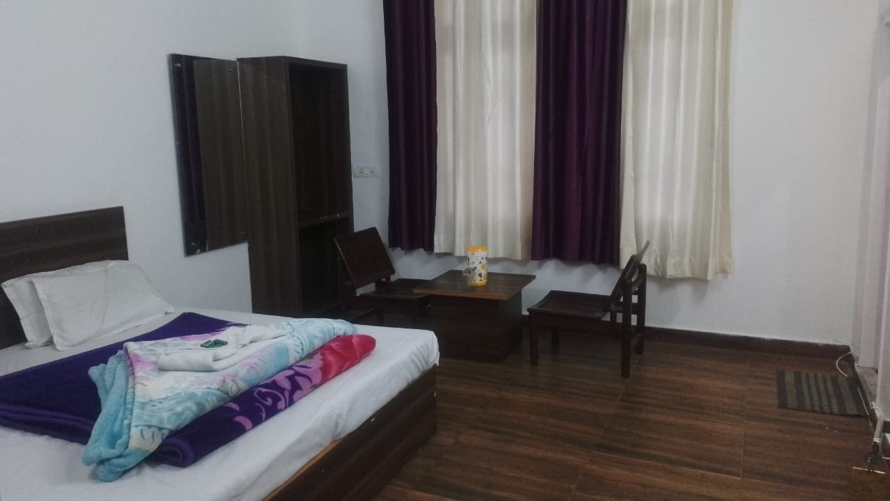 Hotel Himani Chamunda - Tap to explore photos