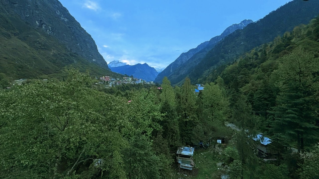 The Grand Lachung - Tap to explore photos