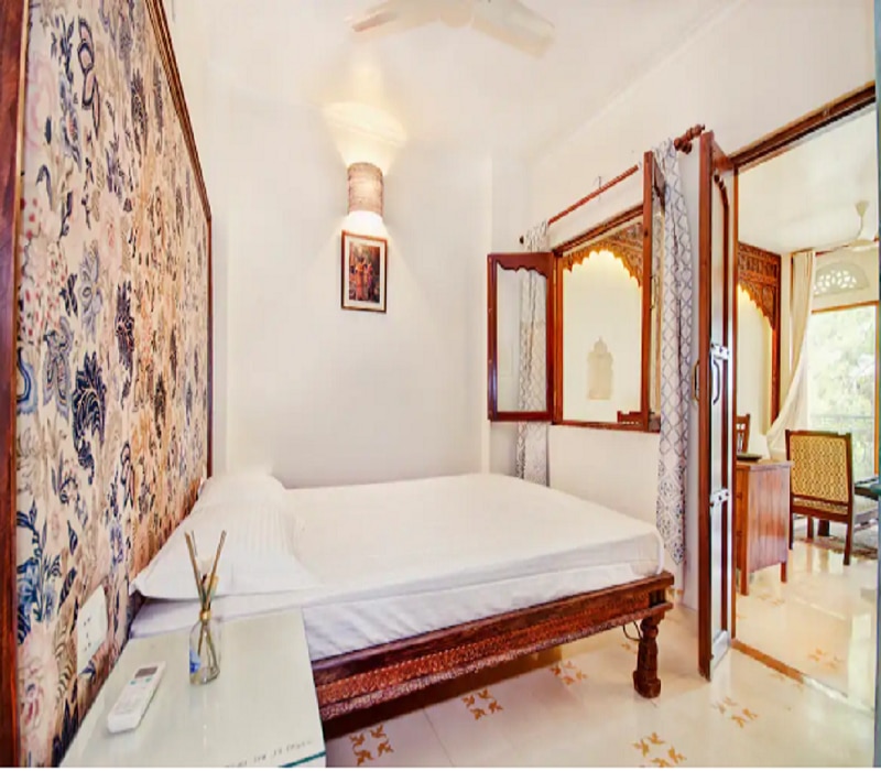 Heritage Apt 3@Hauz Khas Village - Tap to explore photos