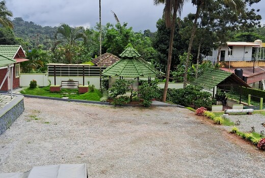 Moms Farm Stay