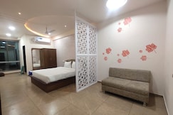 Unity Green, Rajpipla