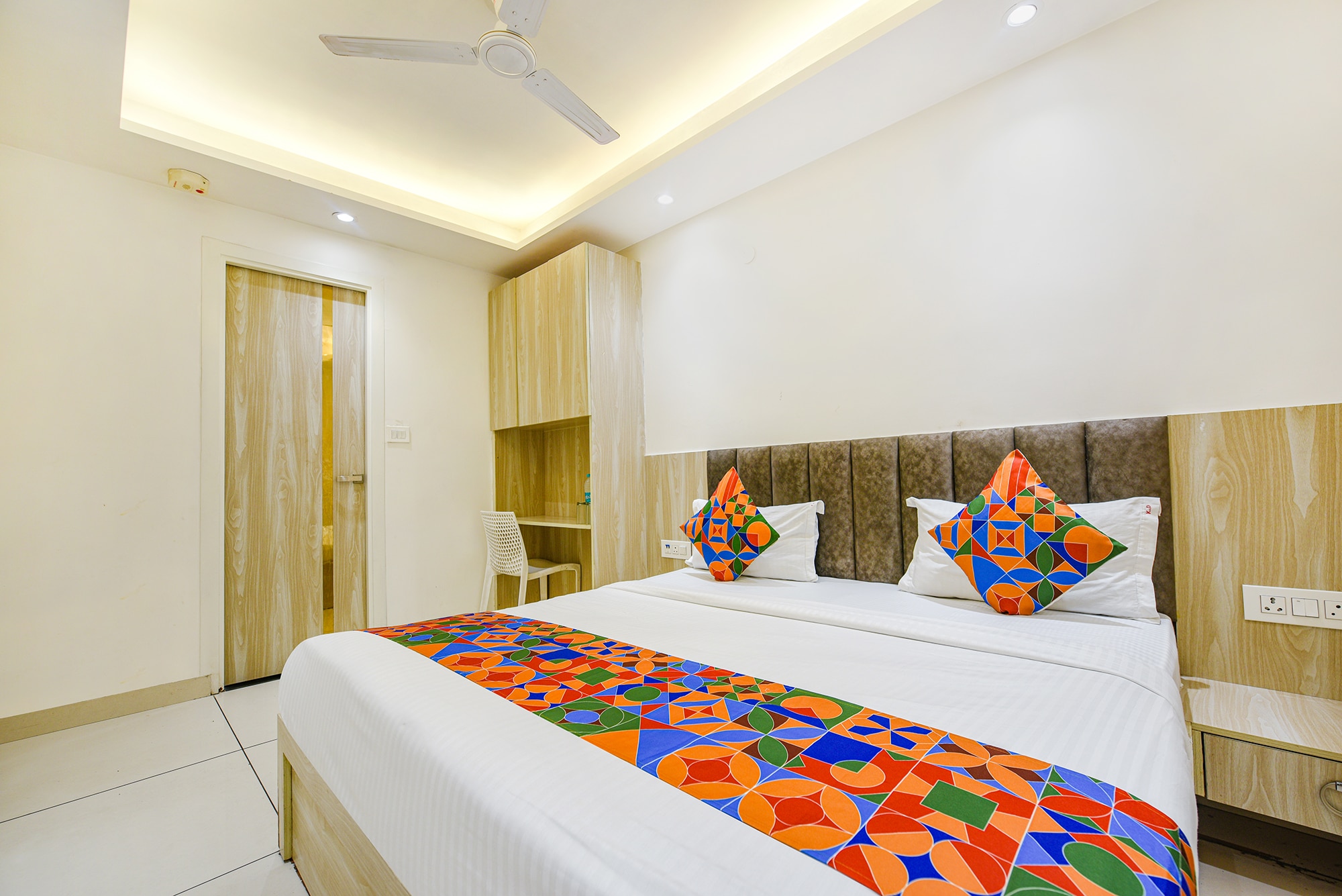 FabHotel Luxury Inn Adarsh Nagar - Tap to explore photos