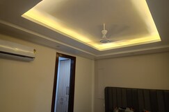 KavNikLuxeStay, Dehradun