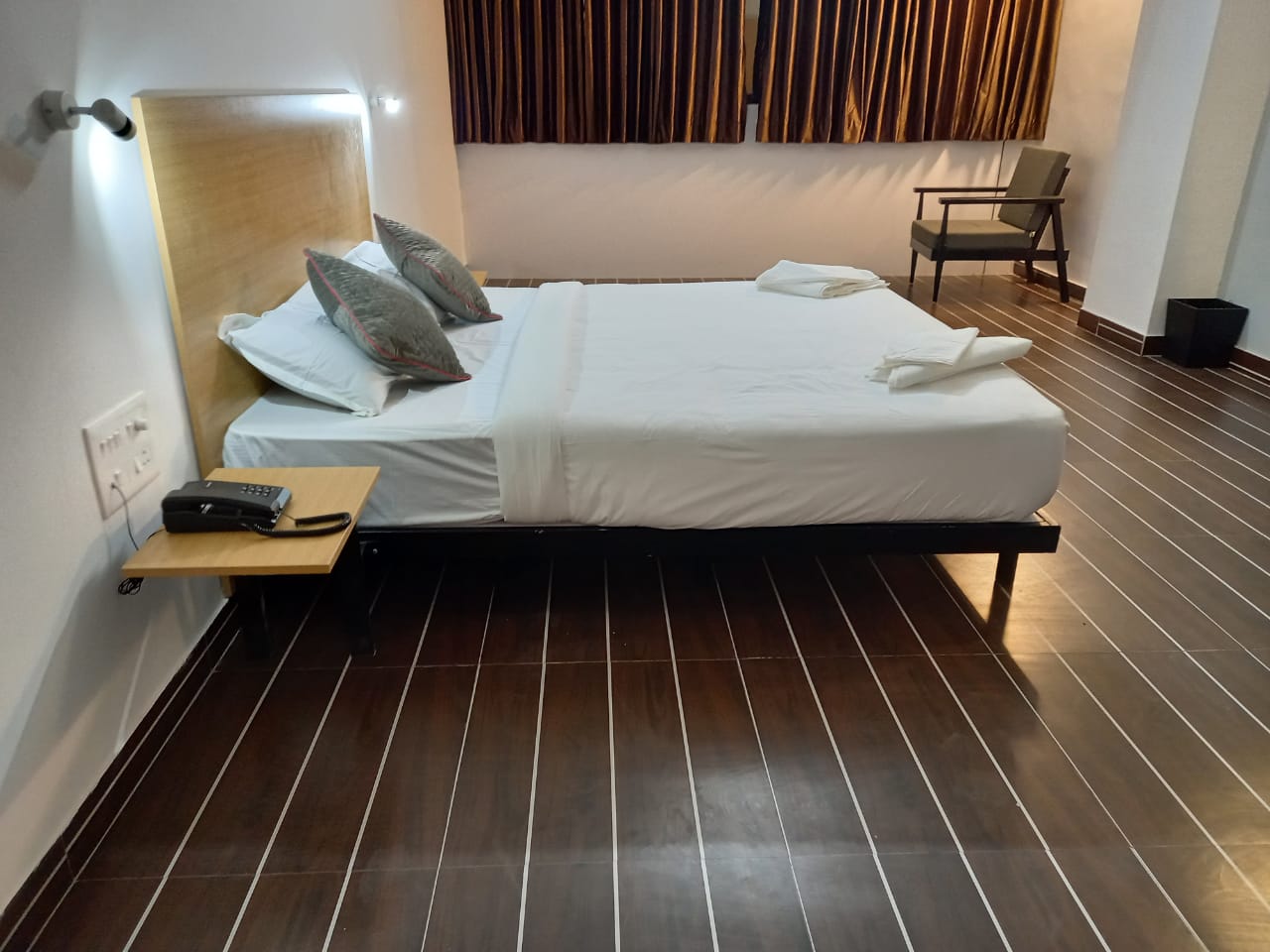 Hotel Chaitanya Inn 5