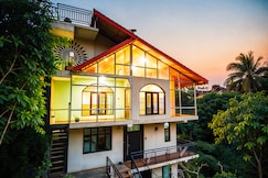 Hatu Peak View 3BR Villa | Narkanda by Homeyhuts, Anni