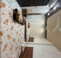 Bedroom 105