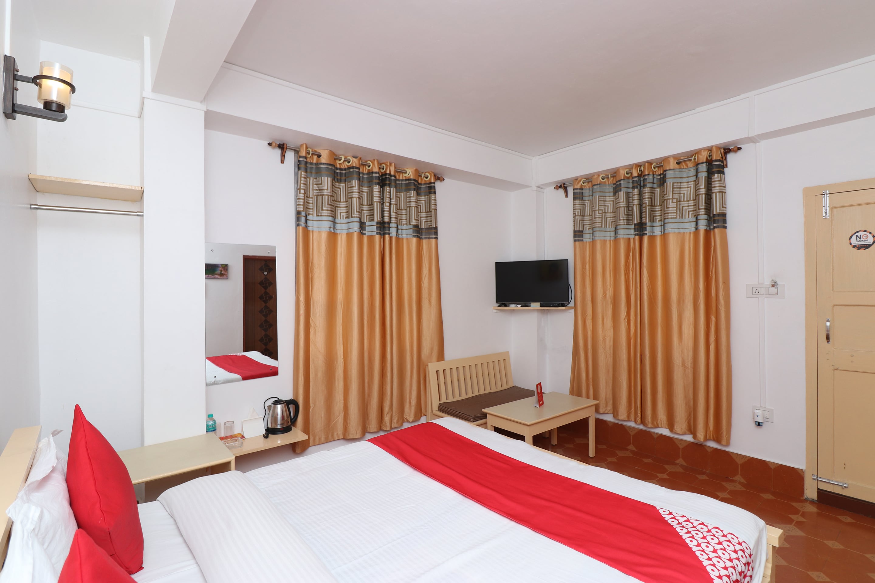 Hotel O Bamon Homestay - Tap to explore photos