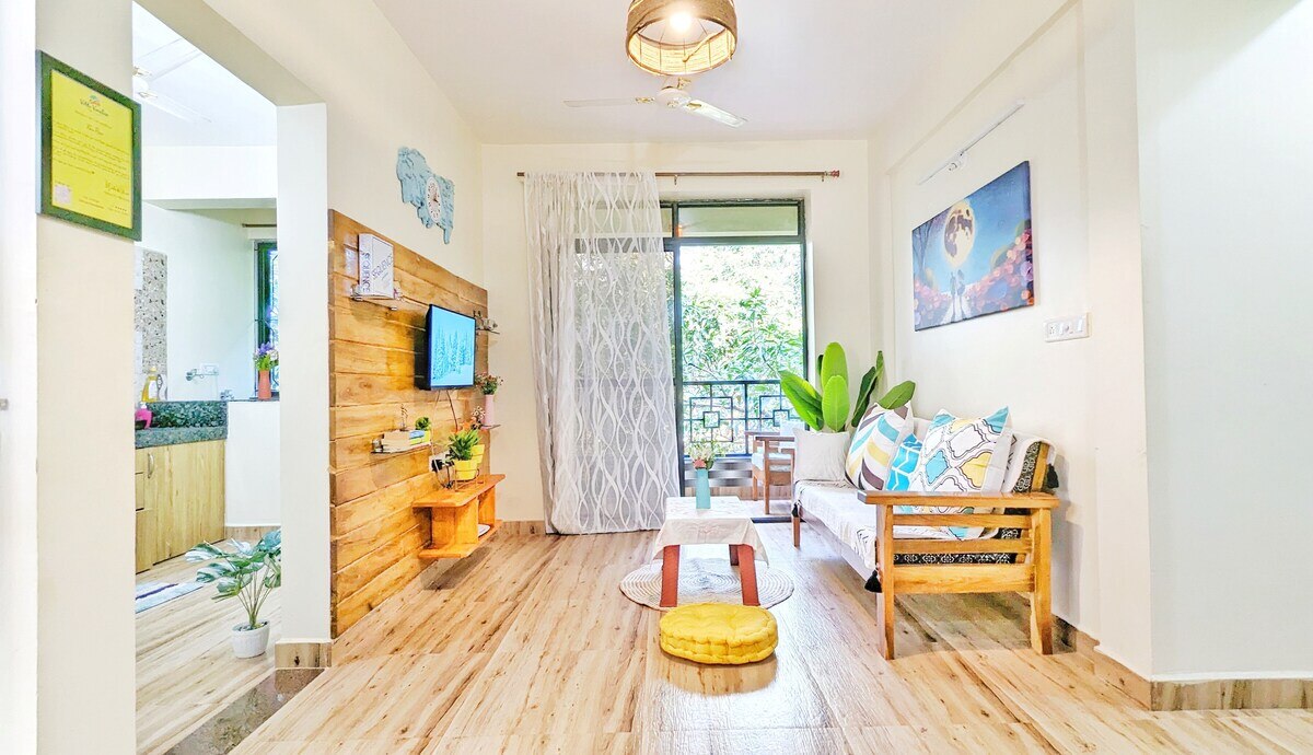 Taursa 2BHK Nr Thalassa Anjuna Vagator Beach - Tap to explore photos