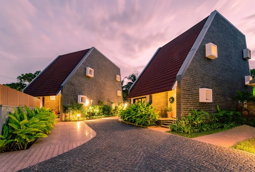 Amora - 4BHK Private Pool Villa Near Calangute By Vio Stays, Goa