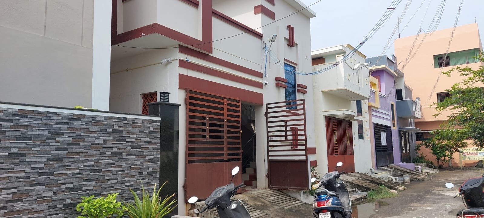 Arunachalam Guest House - Tap to explore photos