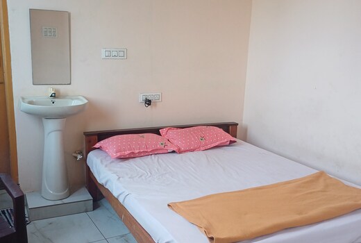 CKS boarding and lodging