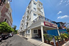 Hotel NSJ Abimanyu, Pondicherry