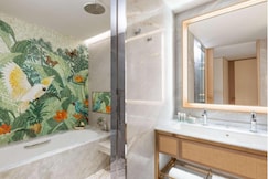 Island Shangri-La, Hong Kong