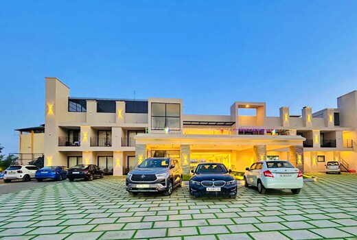 NAKSHATHRA SUITES