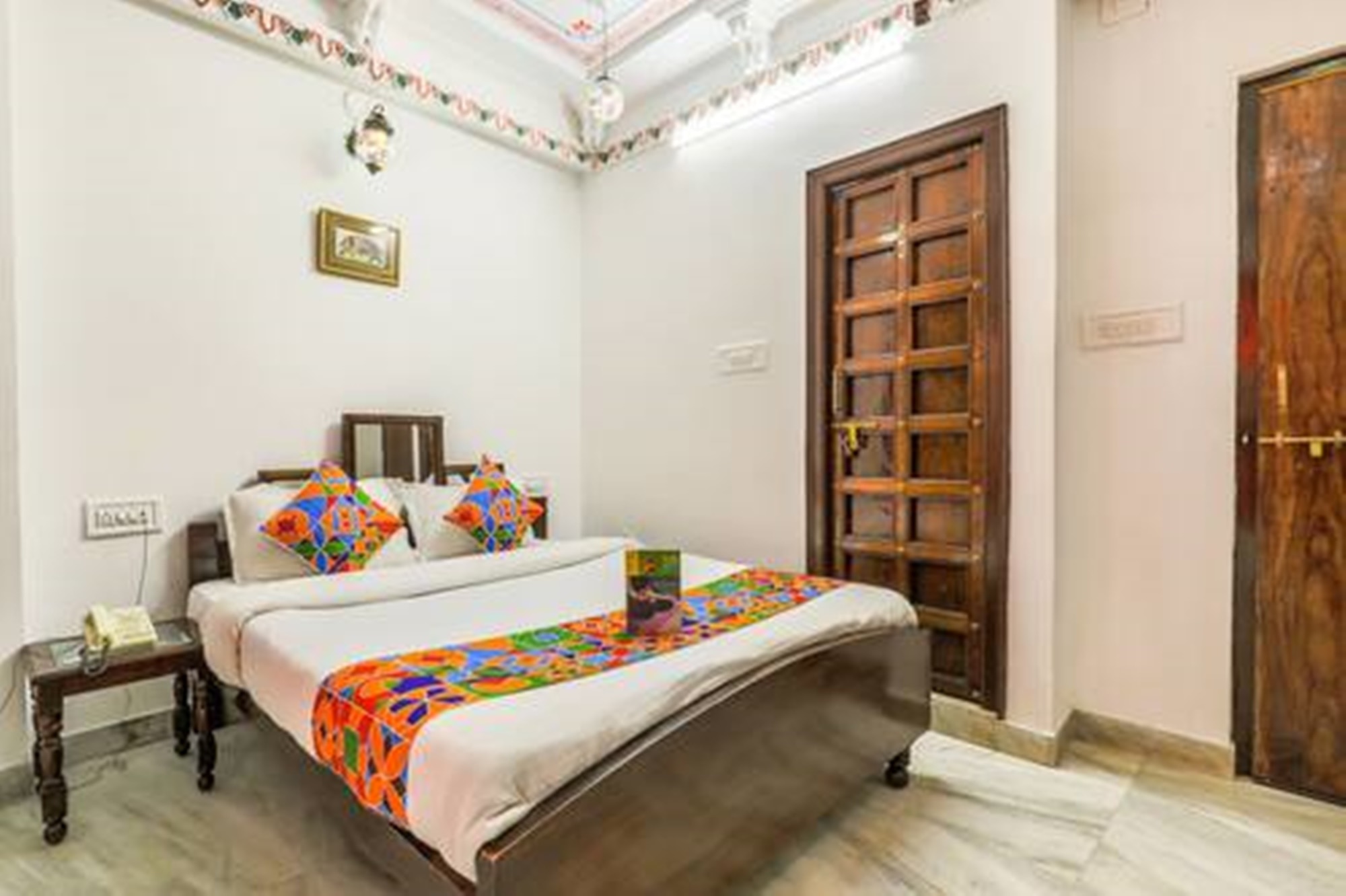 Hotel Pichola Haveli (Lake Side) - Tap to explore photos