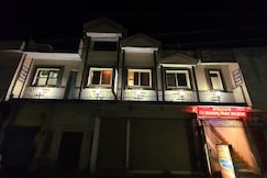 Satyam Lodge, Dhampur