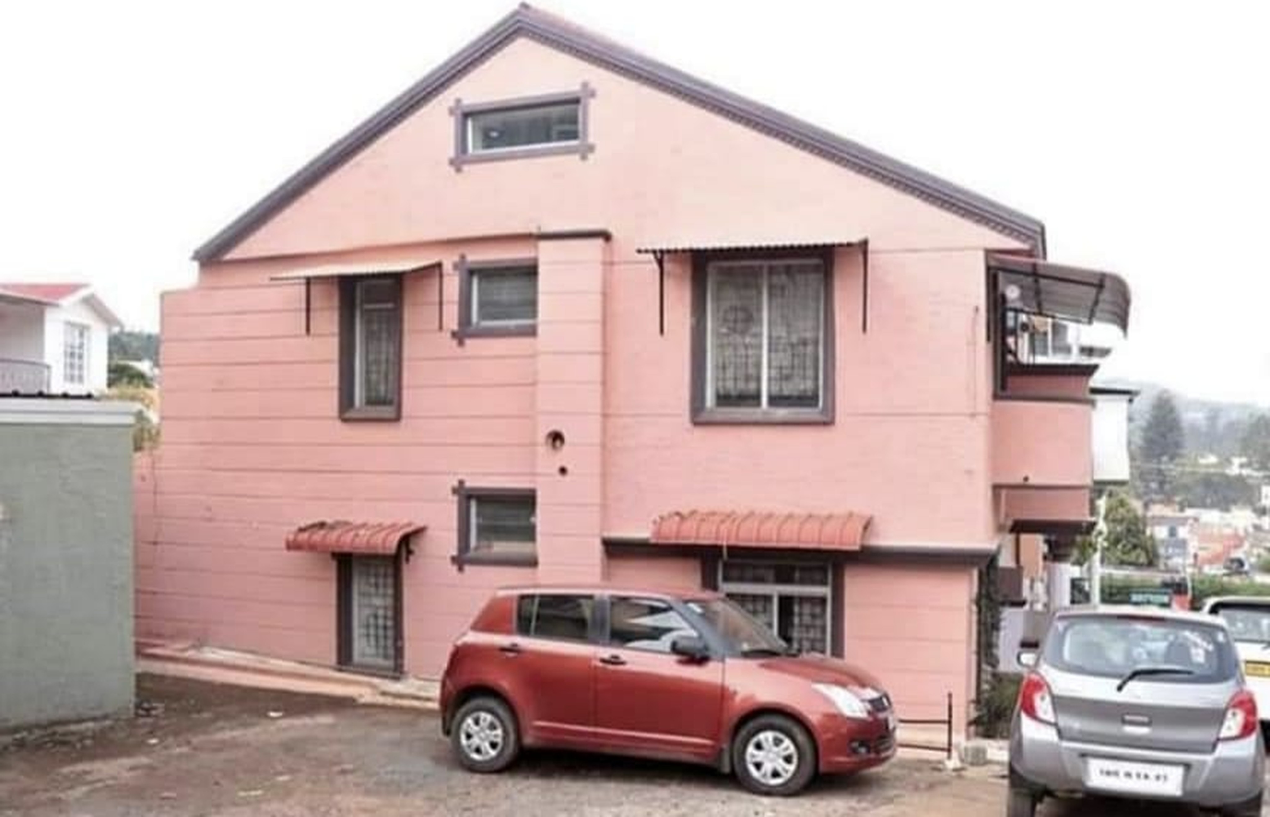 GK Homestay - Tap to explore photos