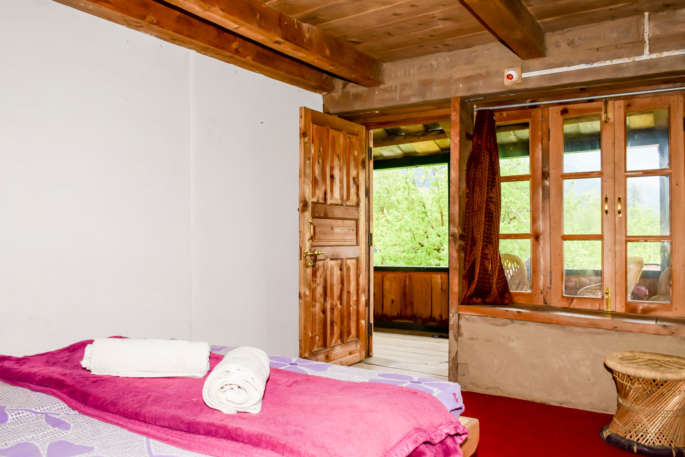 Himalayan Mountain Homestay - Tap to explore photos