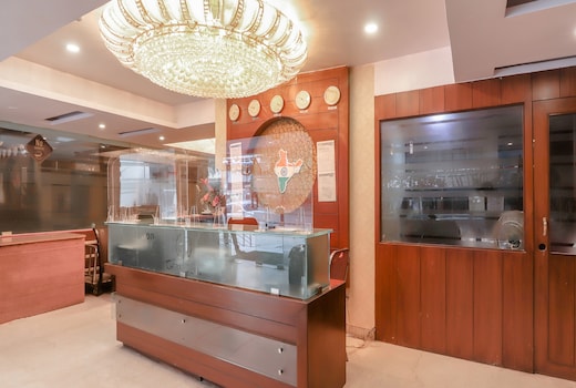 Hotel O Grandeur By orbit Hotels Near Chennai shopping mall