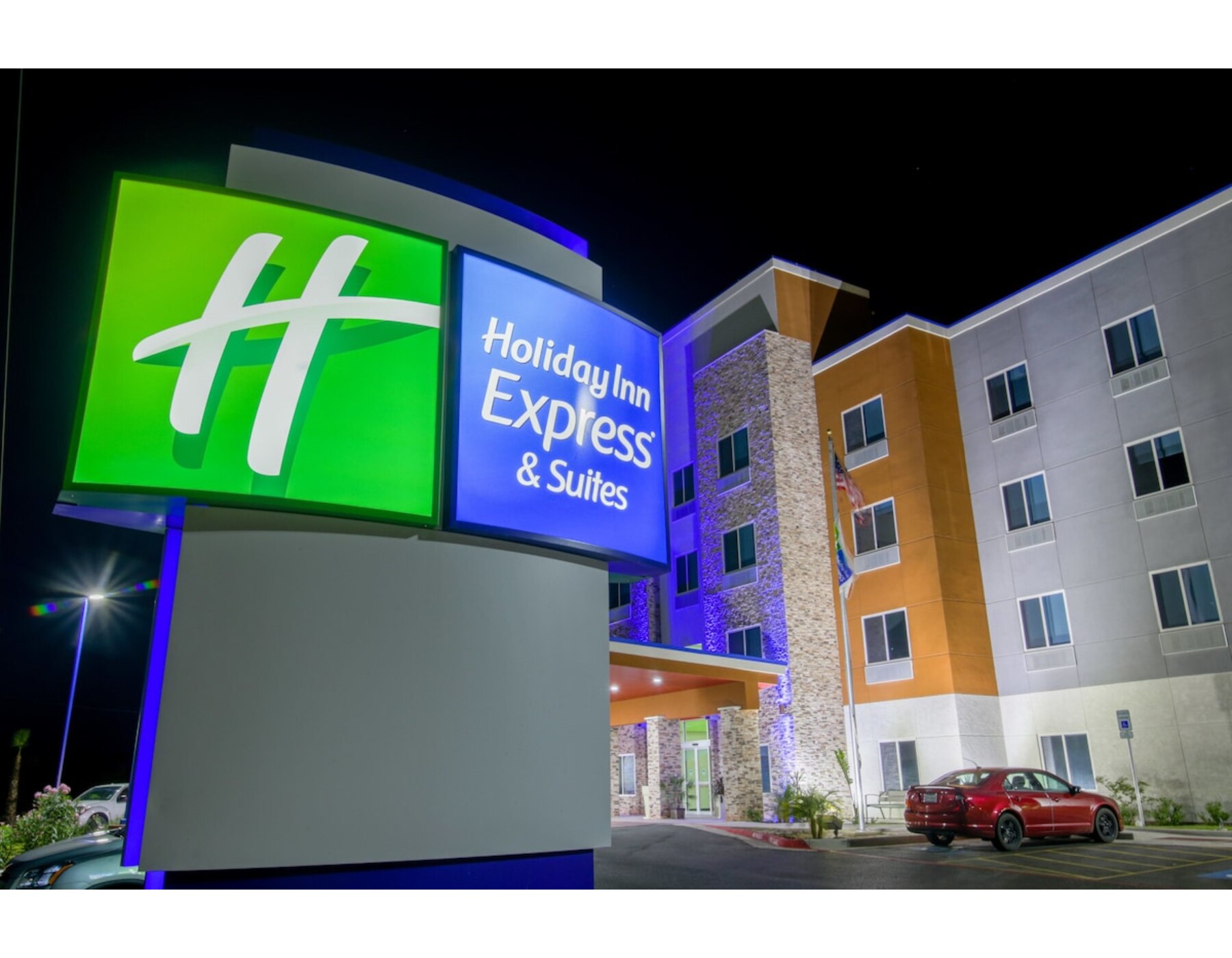 Holiday Inn Express & Suites Raymondville, an IHG Hotel - Tap to explore photos