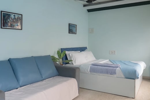 Phulwari Entire 6 BHK Bungalow By Zenia