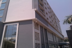Hotel Lineage, Lucknow