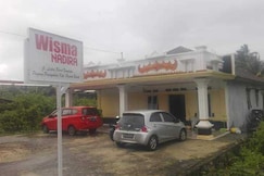 Hotel O Wisma Nadira Near SPBU PT. Trijaya Pugung PENENGAHAN, Lampung