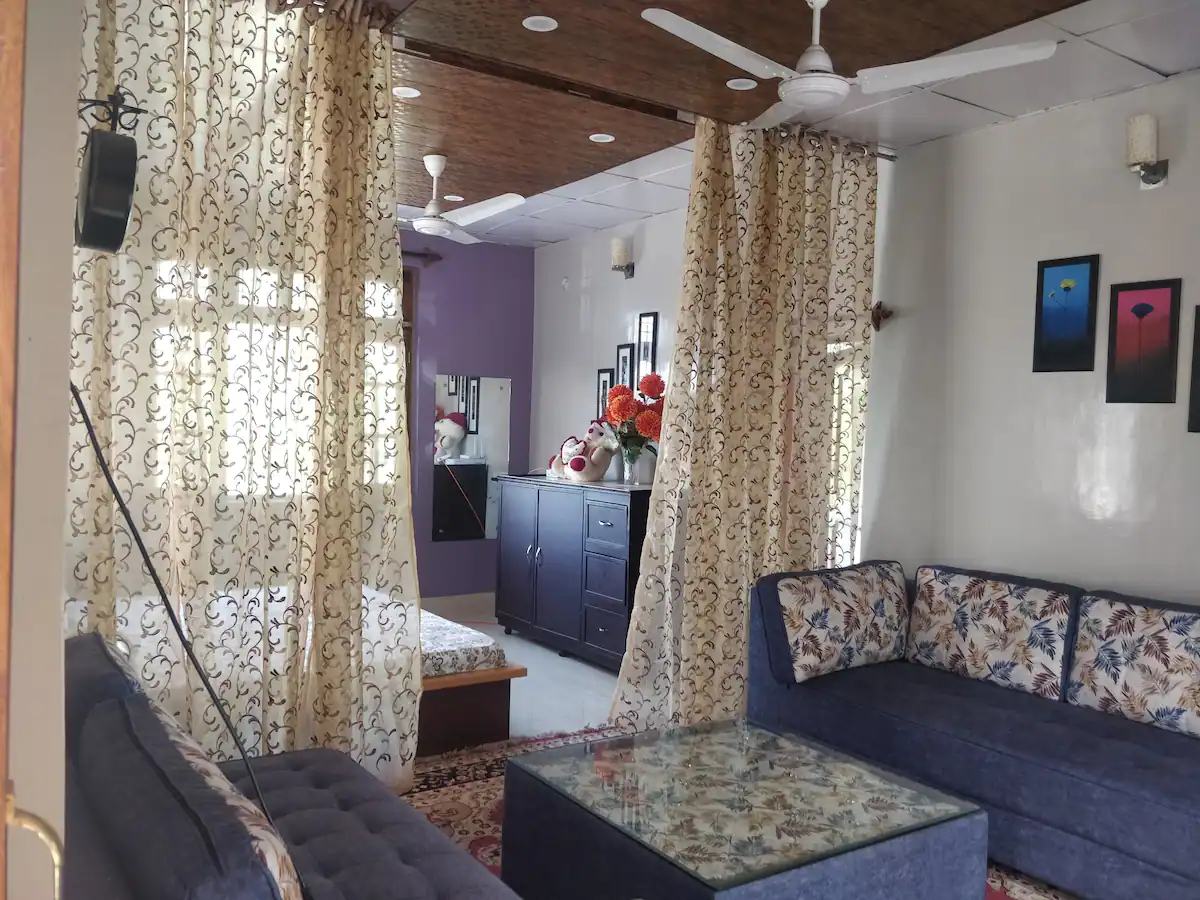 Deluxe Rooms