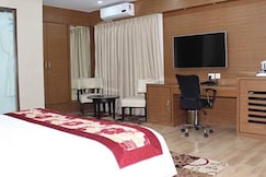 Hotel Harrison Palace, Koshi
